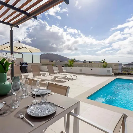 Orion Luxury Ocean View 阿德耶