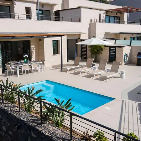 Orion Luxury Ocean View 阿德耶